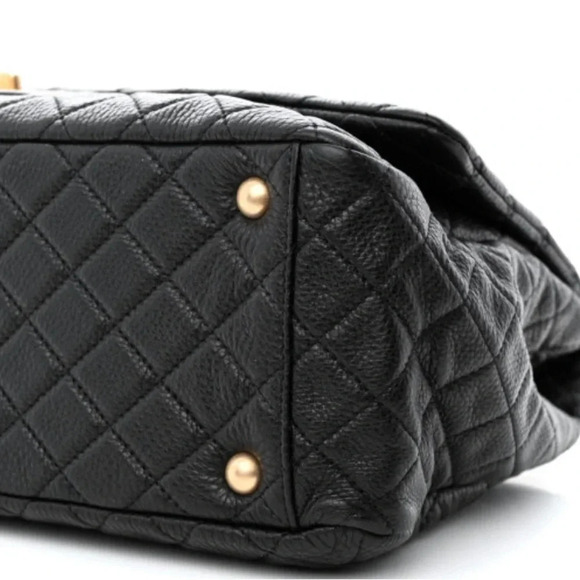 CHANEL QUILTED XXL TRAVEL FLACK 
BLACK - Picture 9 of 12